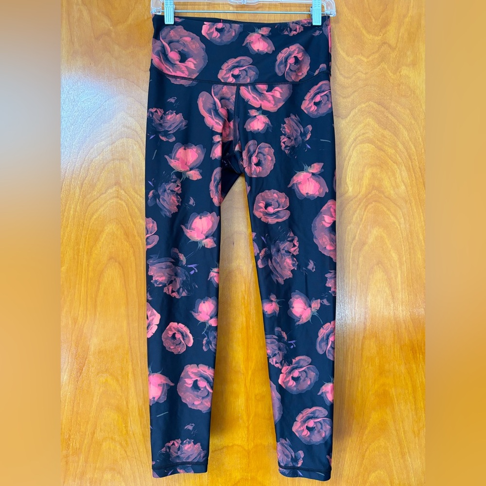Victoria’s Secret - Victoria Sport Floral Leggings